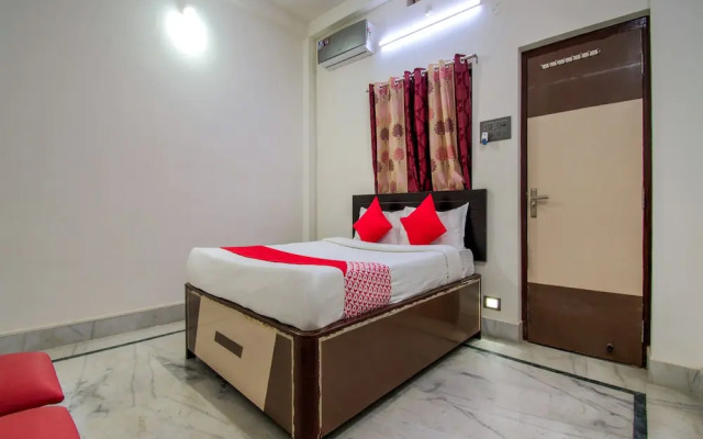 OYO 24849 Madhuram Vihar