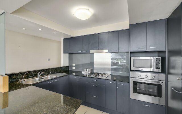 Broadbeach on the Park - We Accommodate