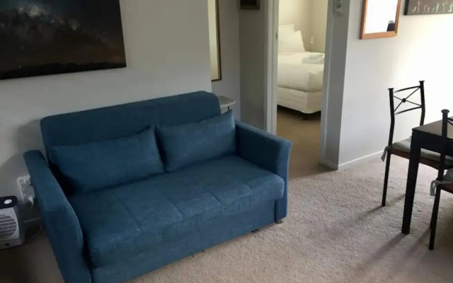 Modern Apartment in Meadowbank