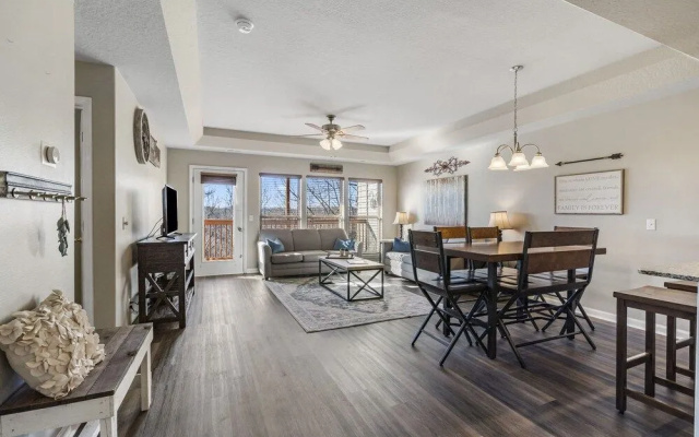 Oak Lane Escape - Branson - Resort Condo on Golf Course w/ Endless Amenities