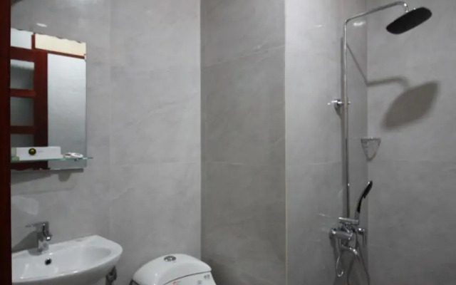 Grand Mahoni Hotel