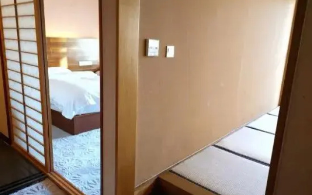 Xinlongmen Fenglv Hot Spring Hotel