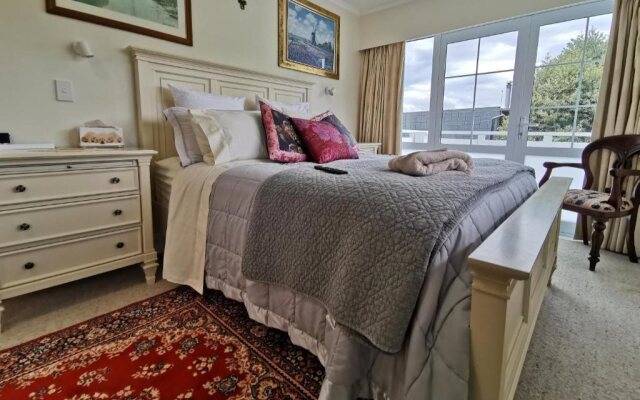 Geyser Lookout BnB