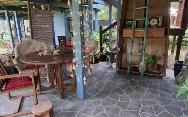 Wyreepi Carribean Chalet