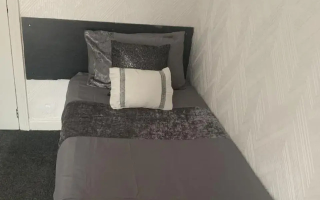 The Butterfly Hotel - Group Weekends