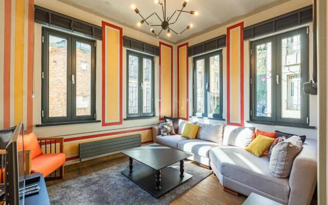 Historical Flat With Turkish Hammam