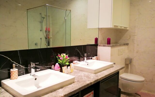 Roomzinn at platinum KLCC