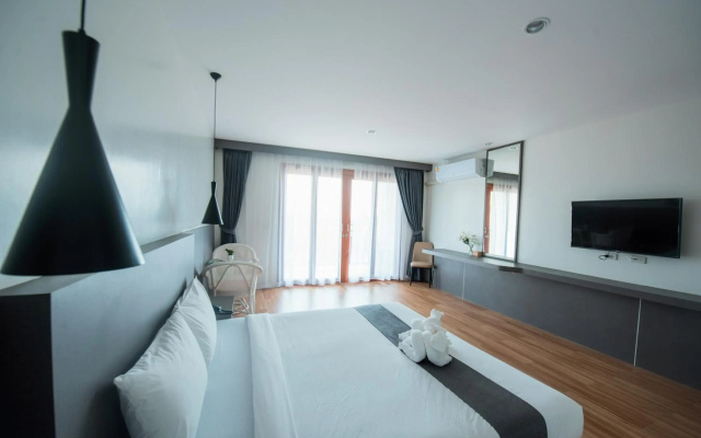 Nana Beach Hotel