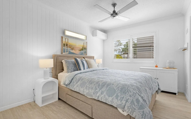 Bright Coastal Stay With Pool and Beach View – Guest Rooms – Hervey Bay