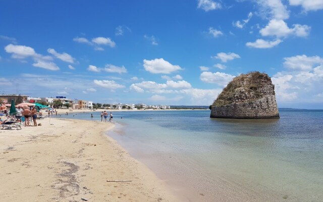 Elegant Farmhouse With Swimming Pool - Beahost