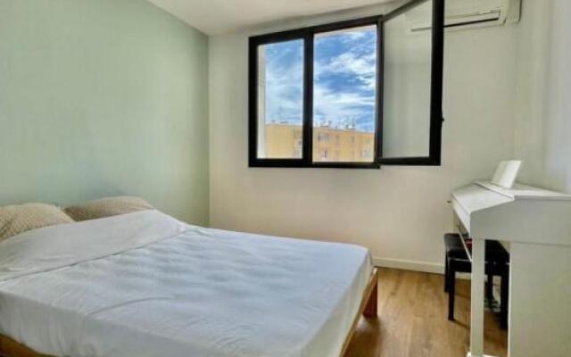 "Chez Jules" Spacious apt with 2 balconies in Marseille