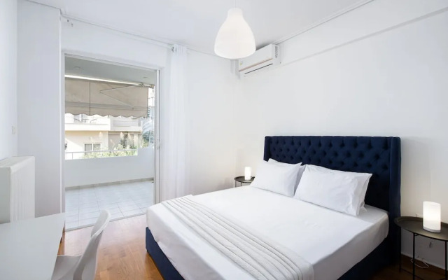 Hosting Moments Alimos Riviera Flat