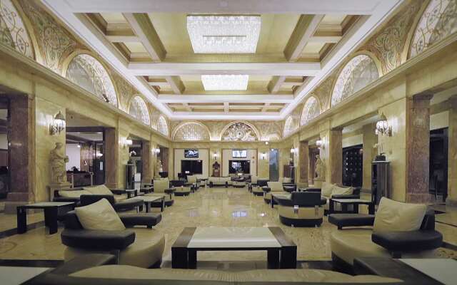 Congress Plaza Hotel