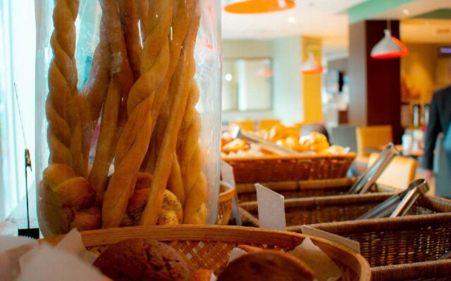 Holiday Inn Dar Es Salaam City Center by IHG