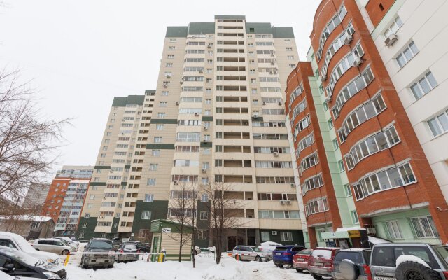 Apartments on Ovrazhnaya street 5