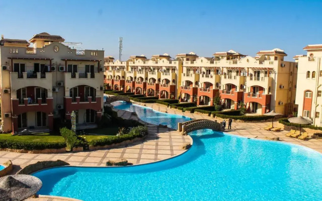La Sirena Hotel Beach Resort