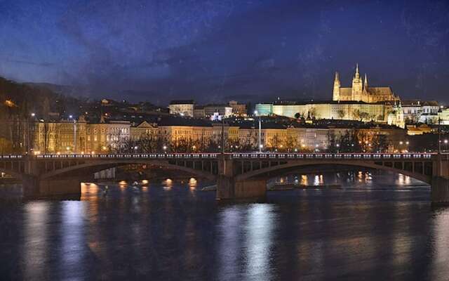 Unique Apartment in Praha Near River Vltava