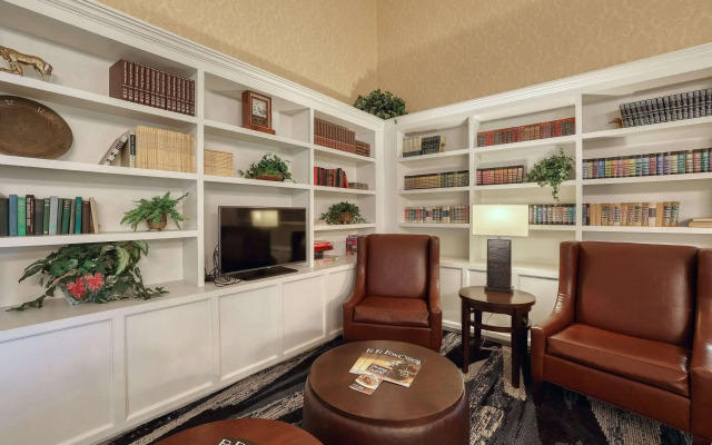 Comfort Suites Appleton Airport