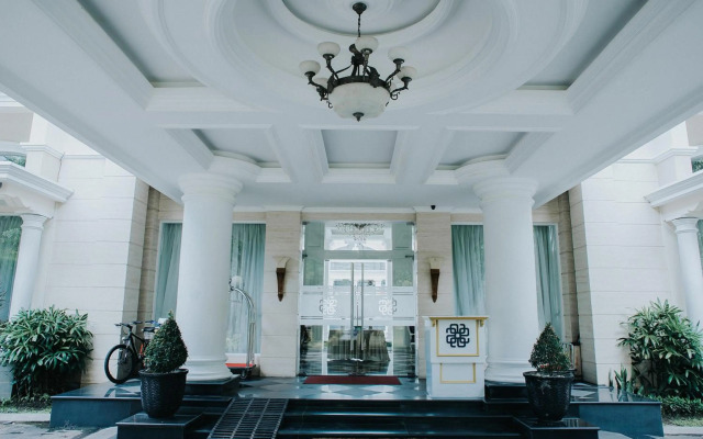 Adhiwangsa Hotel & Convention Hall
