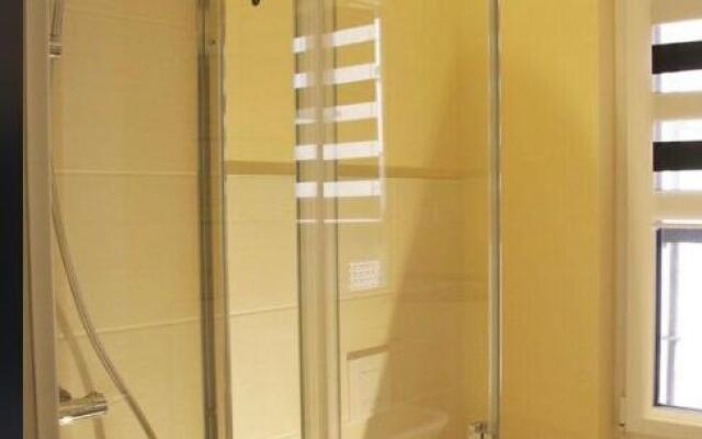 Ferienwohnung Mit Balkon in Schmolln