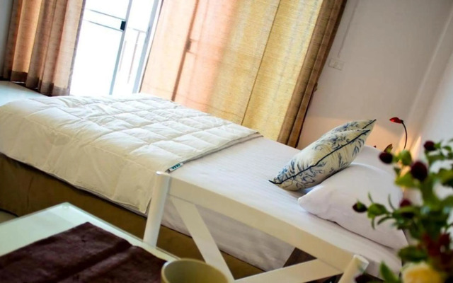 The Meet Green Apartment