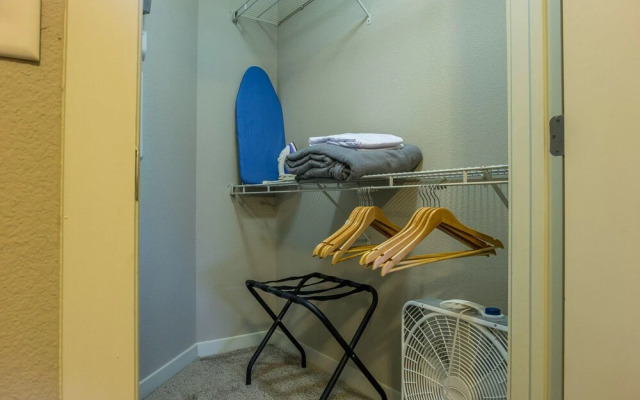 FRONTDESK West 7th District Apts Fort Worth