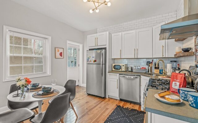 Spacious & Central Getaway Queen Beds