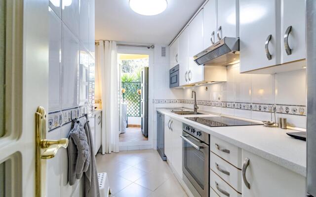 SAA2- comfortable apartment Puerto banus
