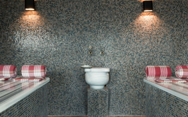 Mainport Hotel Rotterdam, a Hilton Affiliate Hotel