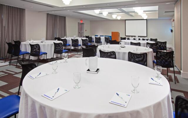 Holiday Inn Express Indianapolis — Fishers, by IHG