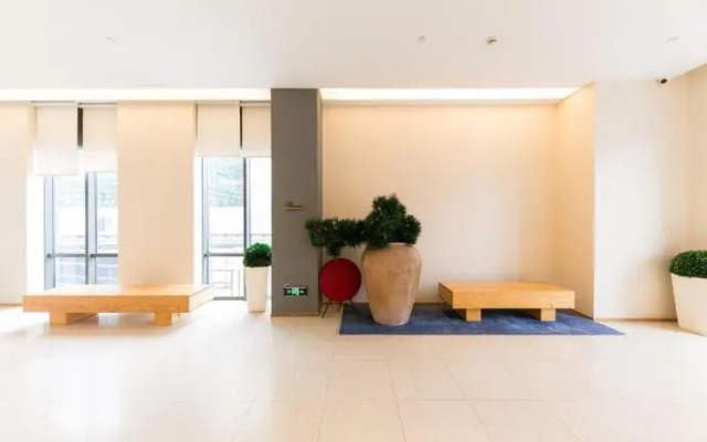 JI Hotel Shanghai Xujiahui Yishan Road