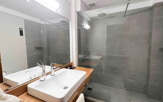 La Cascada Casa Patagónica by DON