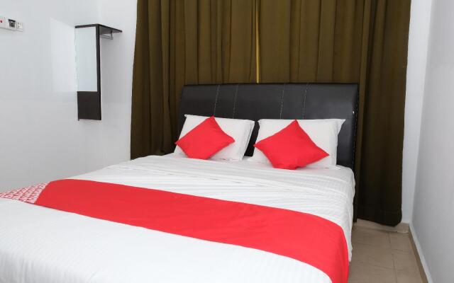 OYO 905 Hotel De'Light Villa