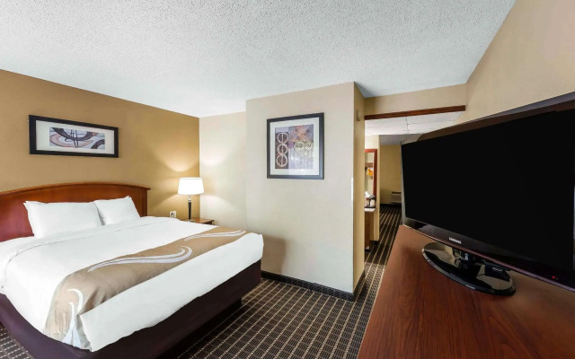 Quality Inn & Suites Sevierville - Pigeon Forge