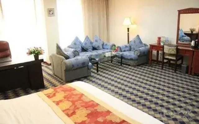 Yatai Hotel