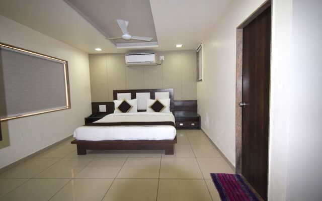 Hotel The Grand Krishna Inn