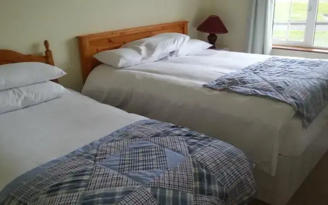 Bunhovil - 2 Bedroom Bungalow