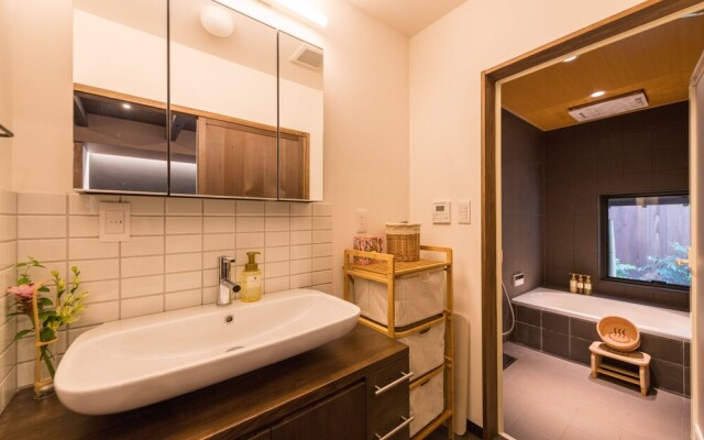 Guesthouse-Hana・Moonrain Villa