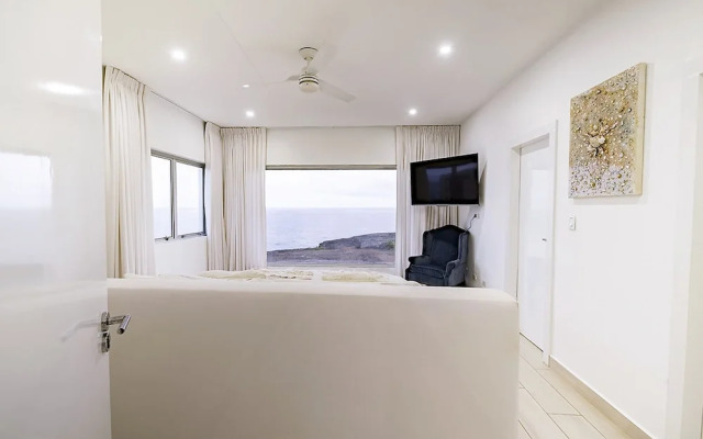 Lilypad Luxurious Cliffside Villa With Stunning Sea Views