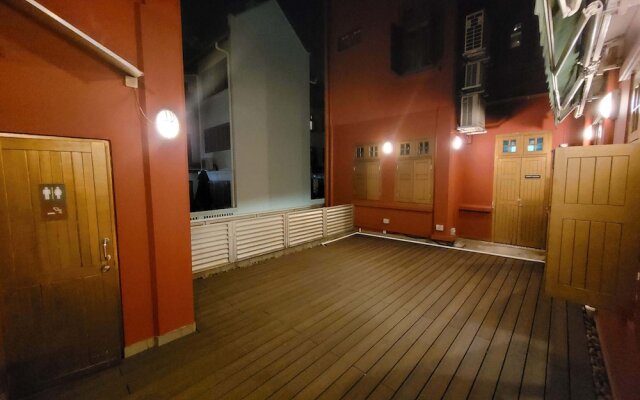 Wink @ Upper Cross Street - Hostel
