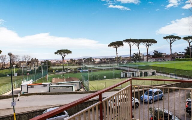 Graceful Apartment in Napoli With Balcony