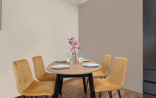 Wroclaw Apartment With Bathub by Renters