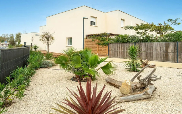 Villa in Valras-plage Near Sandy Beach