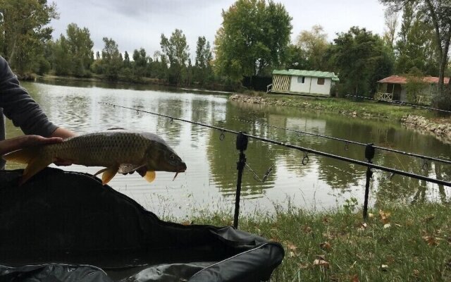 Camping Le Plan d'Eau Saint Charles