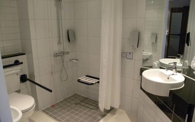 Holiday Inn Express Colchester by IHG