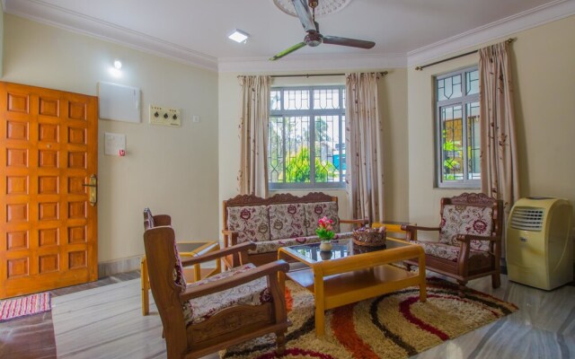 OYO 12866 Home Luxurious 4BHK Dabolim