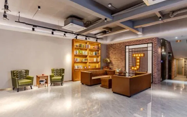 James Joyce Coffetel Hotel (Huangshan Scenic Area Transfer Center)