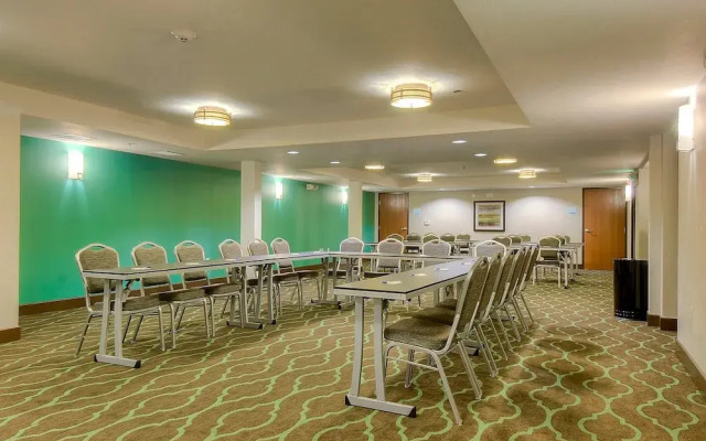 Quality Inn & Suites North- Legoland Area