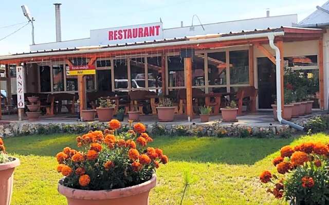 Rózsás Motel