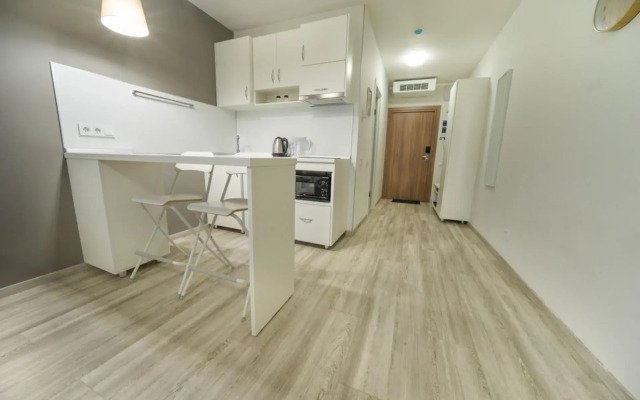 Апартаменты на улице Салова 61